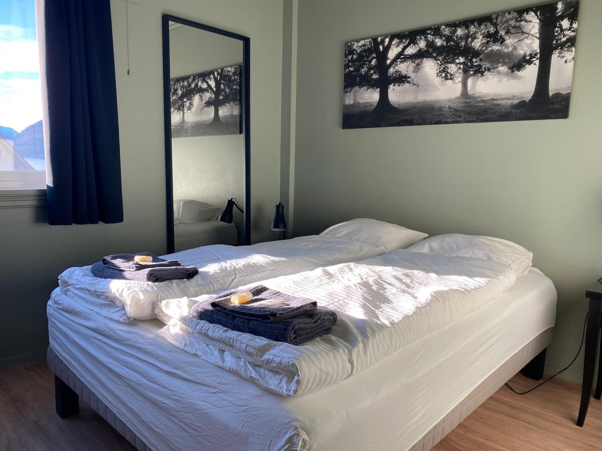 Gjøa Motell Rosendal Esterno foto